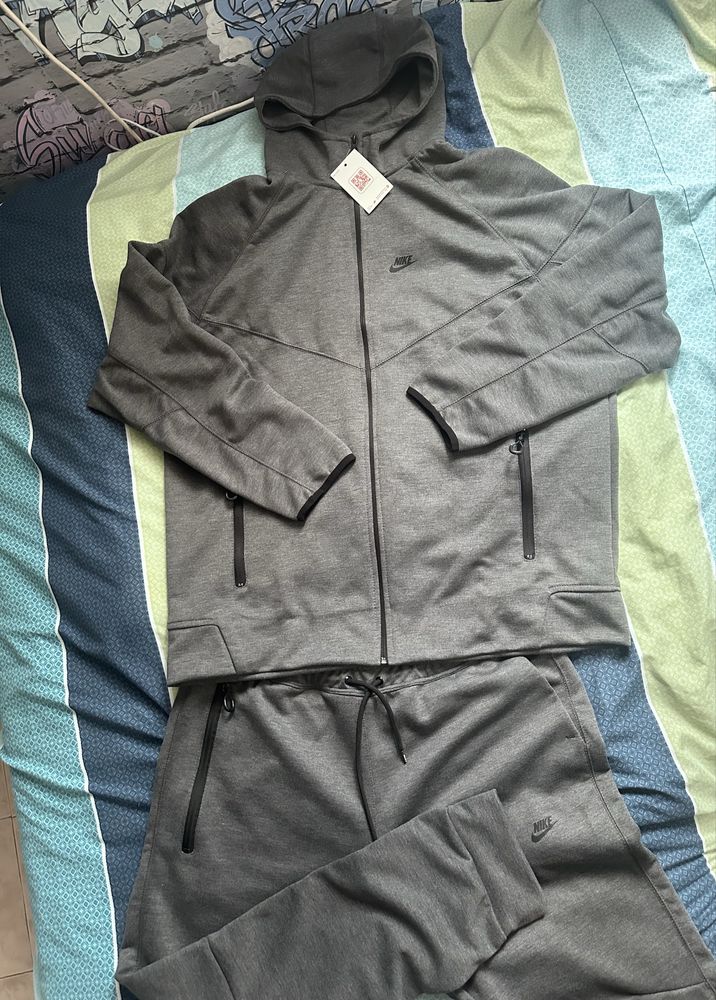 Мъжки nike tech fleece