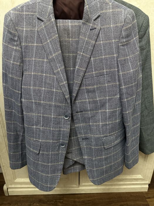 Продаеься мужской костюм 46 размер 12.000 тг