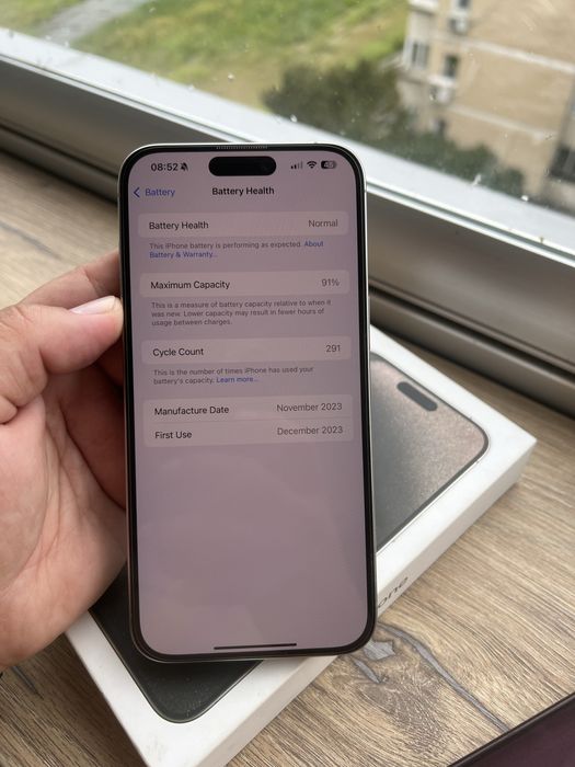 iPhone 15 Pro Max - se vinde in stare excelenta - ca nou