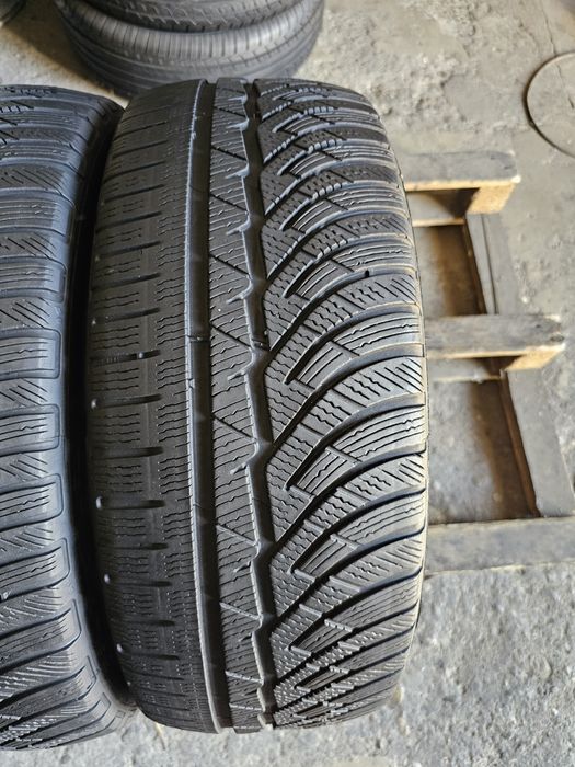 2 anvelope iarna 225 45 18 Michelin