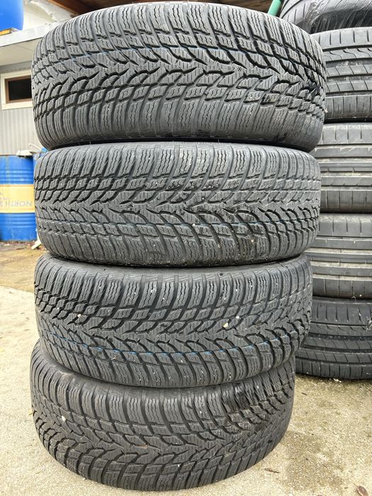 205/50/17 NOKIAN WR Snowproof 4бр Зимни гуми перфектно състояние