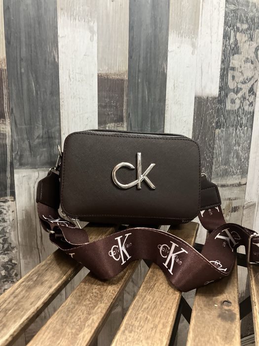 Дамски чанти Calvin Klein
