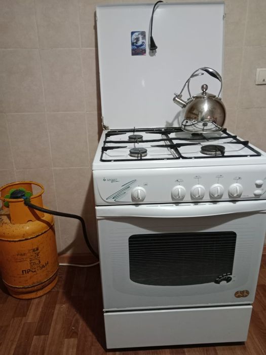 Газплита с духовкой в отличном состоянии