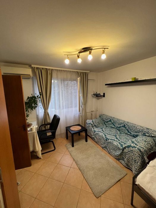 Ofer spre inchiriere Garsoniera Piata Victoriei - Titulescu, propriet.