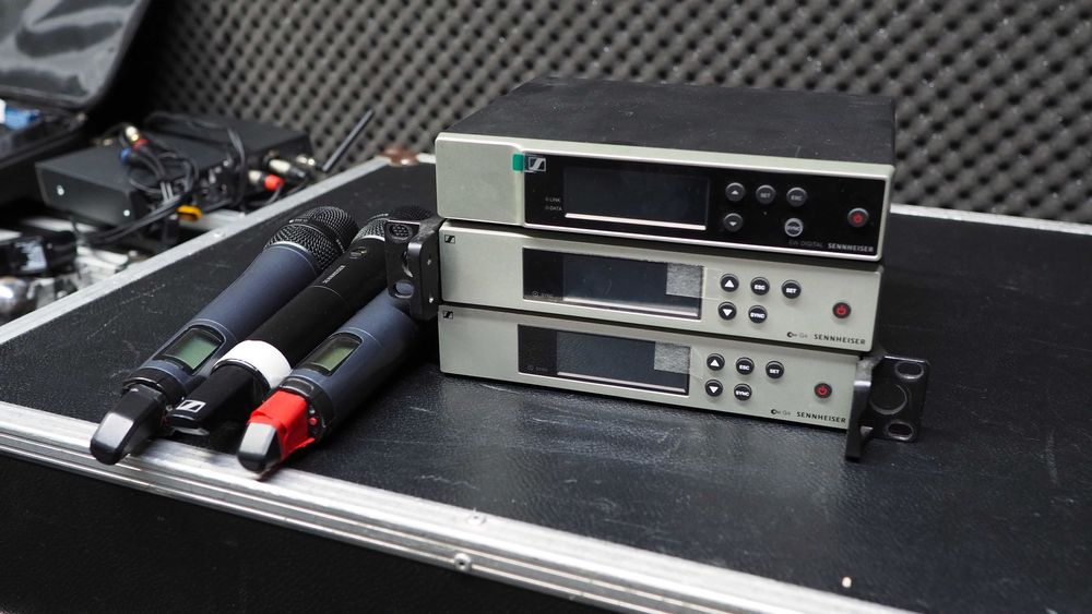 Vand 3 microfoane Sennheiser G4.