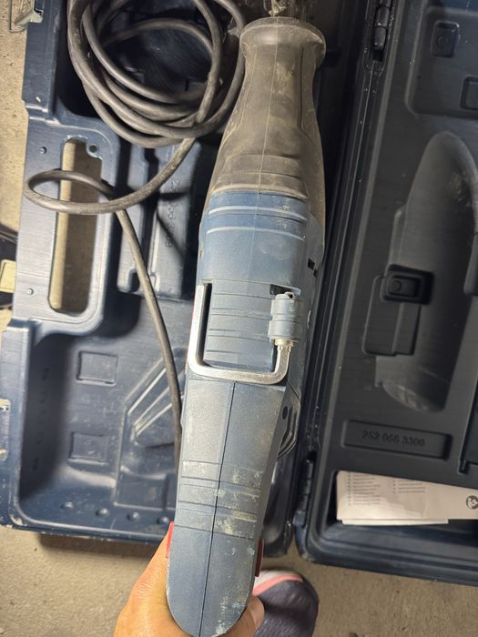 Fierastrau sabie Bosch profesional pe cablu