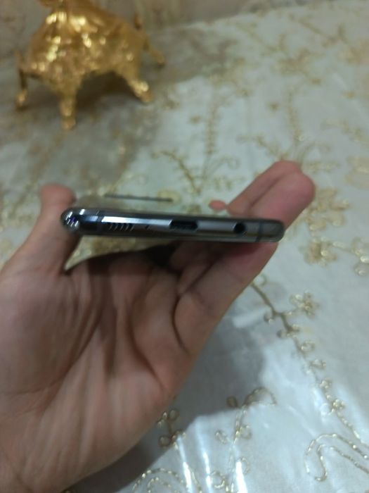 Samsung S10+ 2 simkartaligi