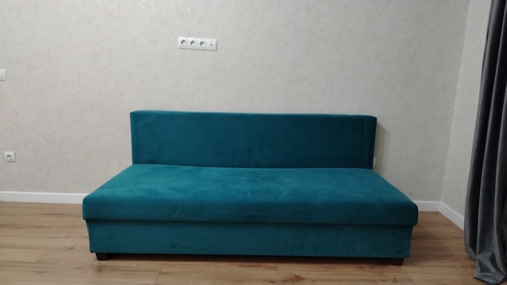 Продаётся диван в хорошем состоянии
