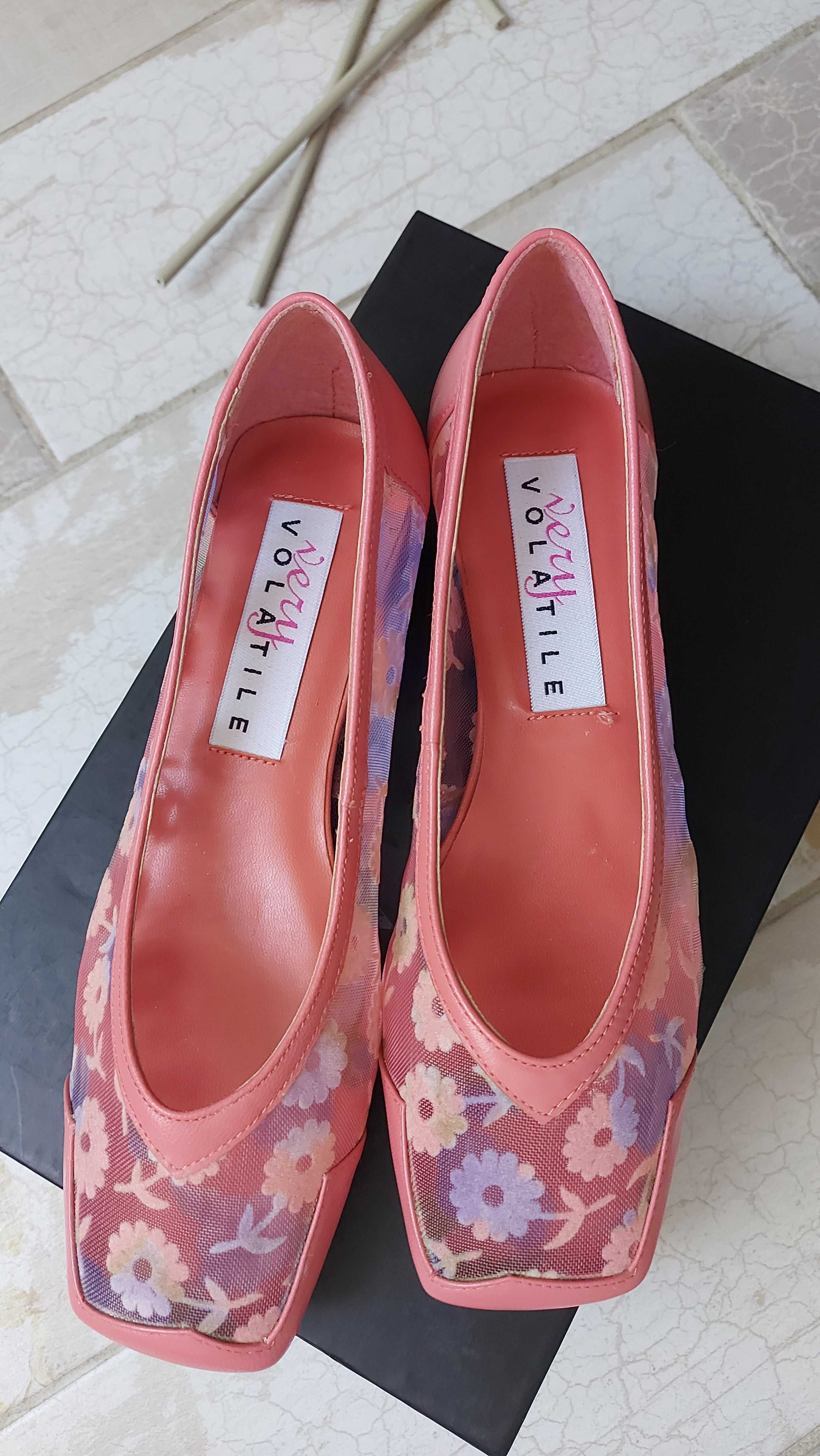 VAND# Pantofi-balerini din piele roz