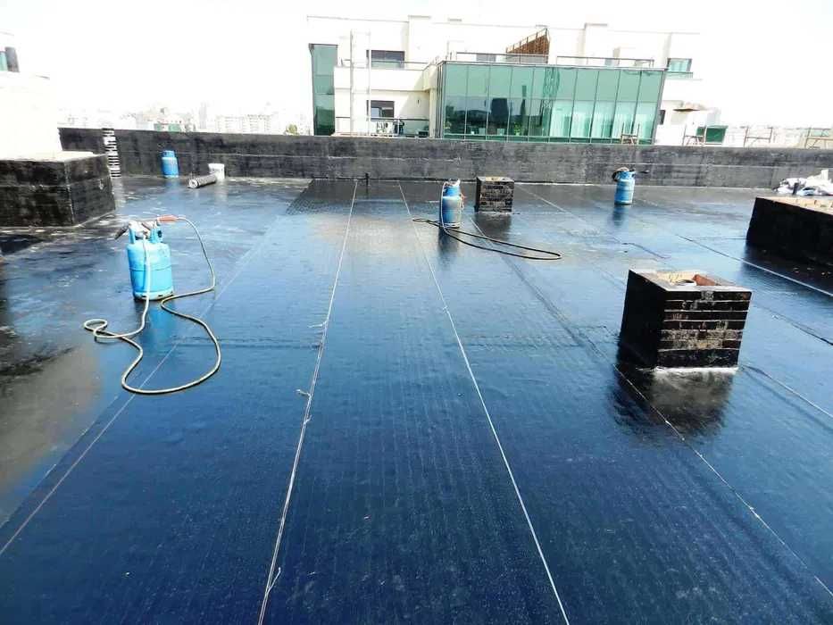 Montatori executam si reparam acoperisuri reparatii de urgenta