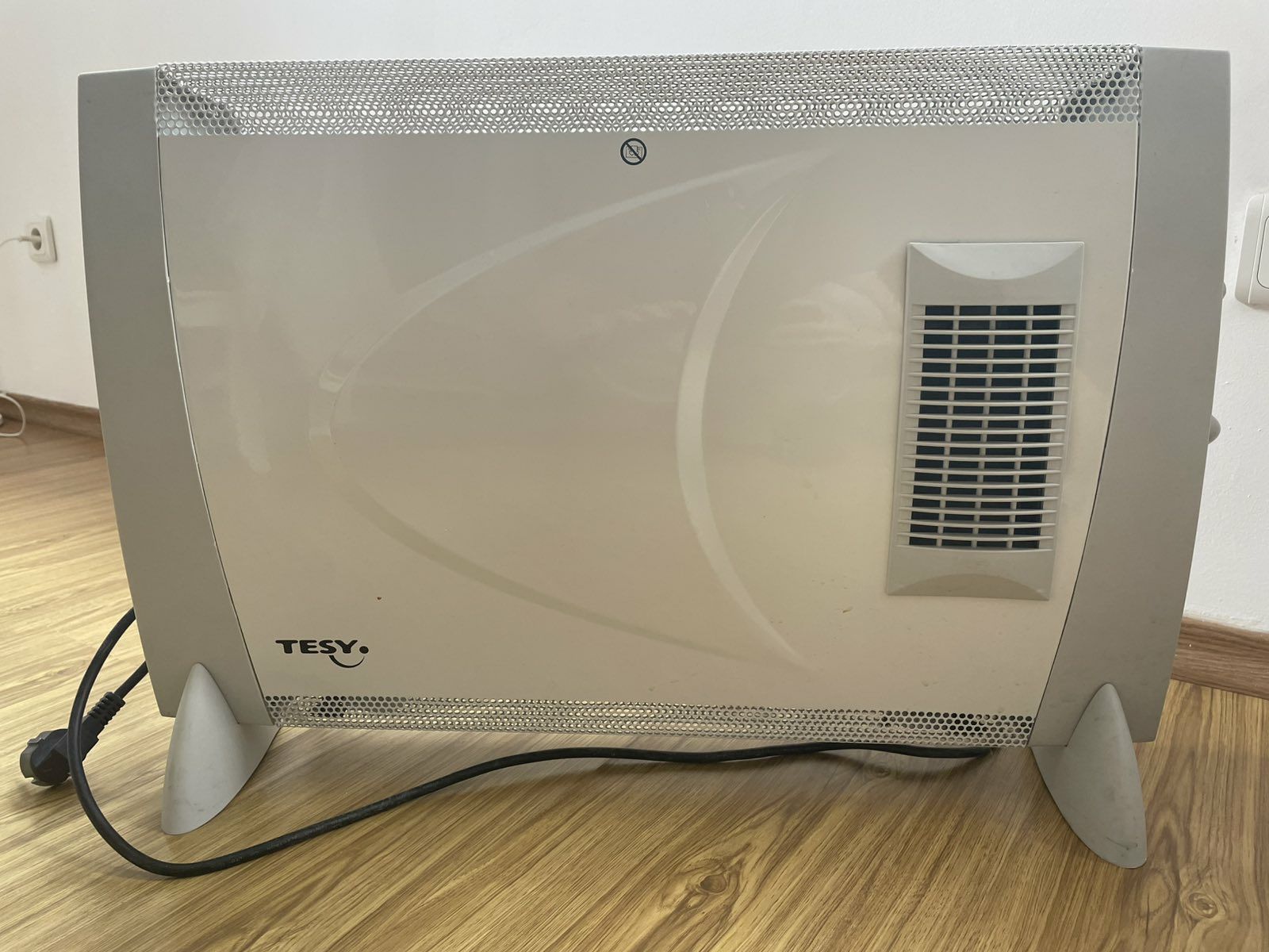 Продавам конвектор Tesy - 2 бр.