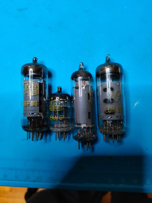 Set lampi pentru radio, ECH81,EBF89,EAA91,6L31