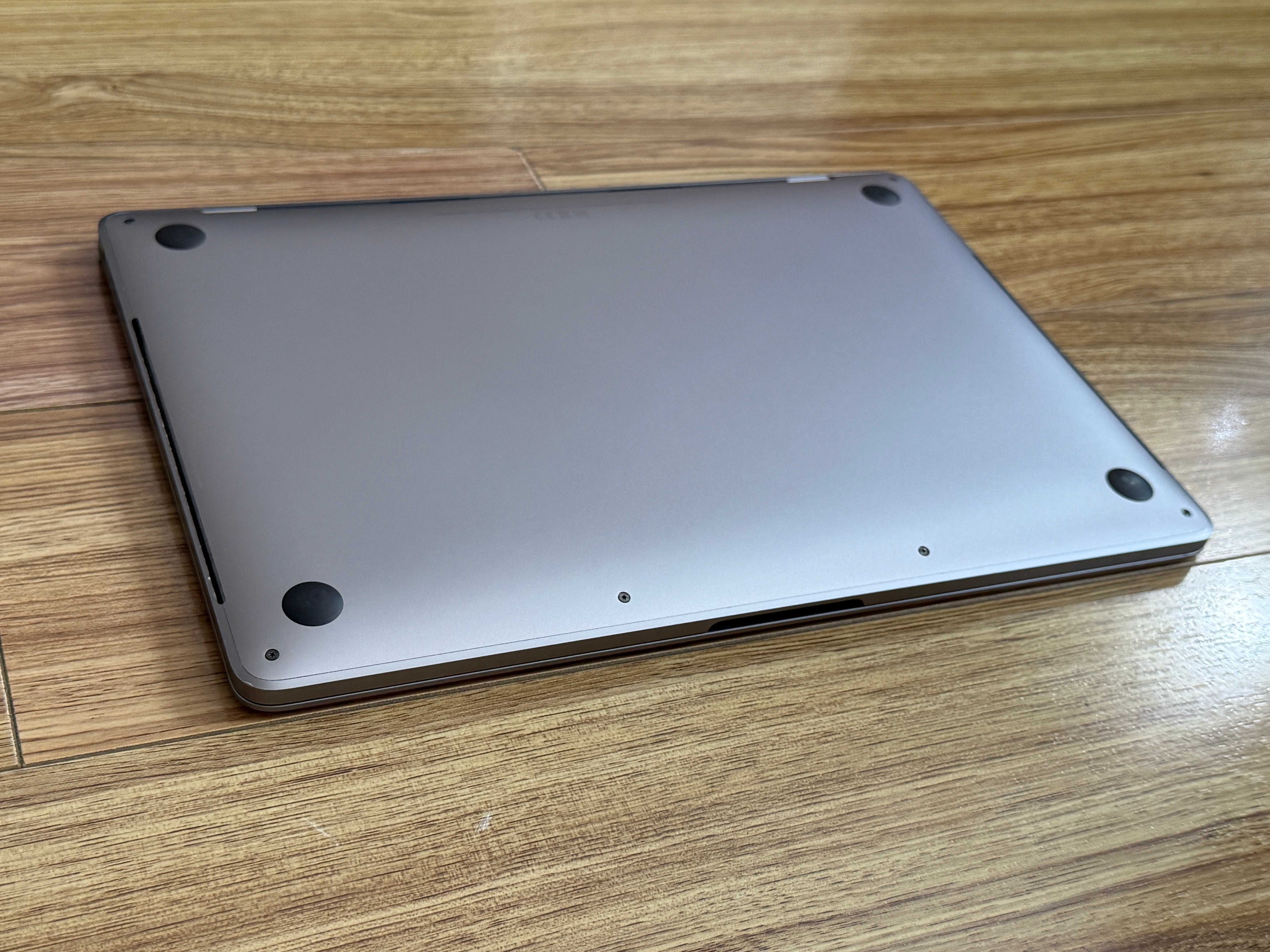 MacBook Pro 13 2020 4TB3`Core i5-1038NG7/16GB RAM/512GB SSD/Бат 99%