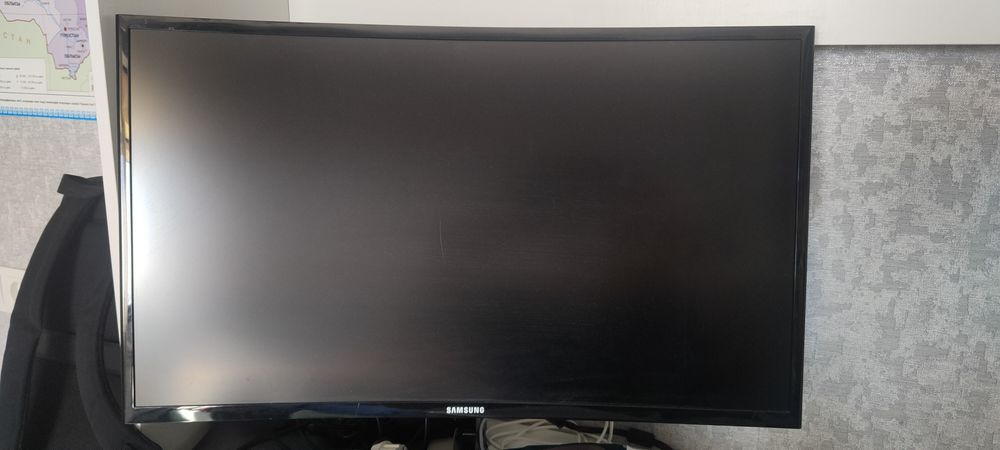 Монитор Samsung LC24F396FHIXCI черный