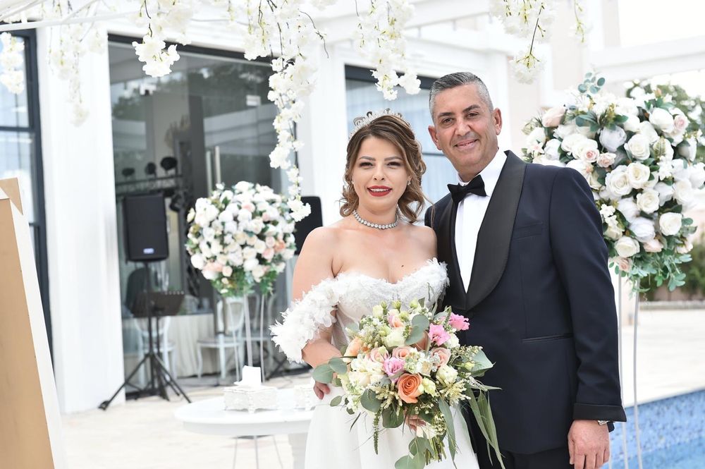 Vand rochie mireasa La jeune Mariee
