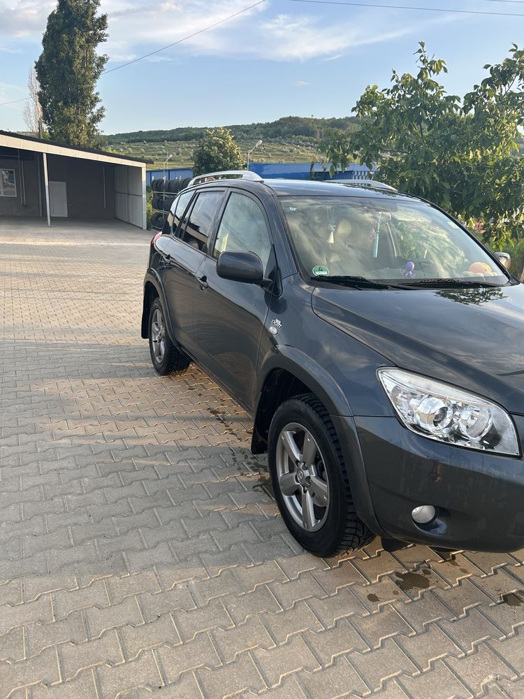 Vand toyota rav 4