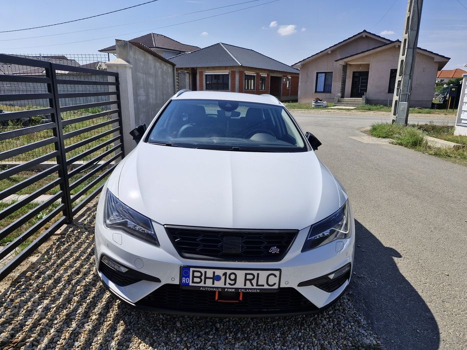 Seat Leon ST FR 2.0 Kombi 
Sportversion/ 184 CP/ DSG