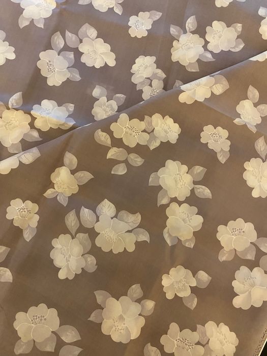 Продается отрез натурального шелка