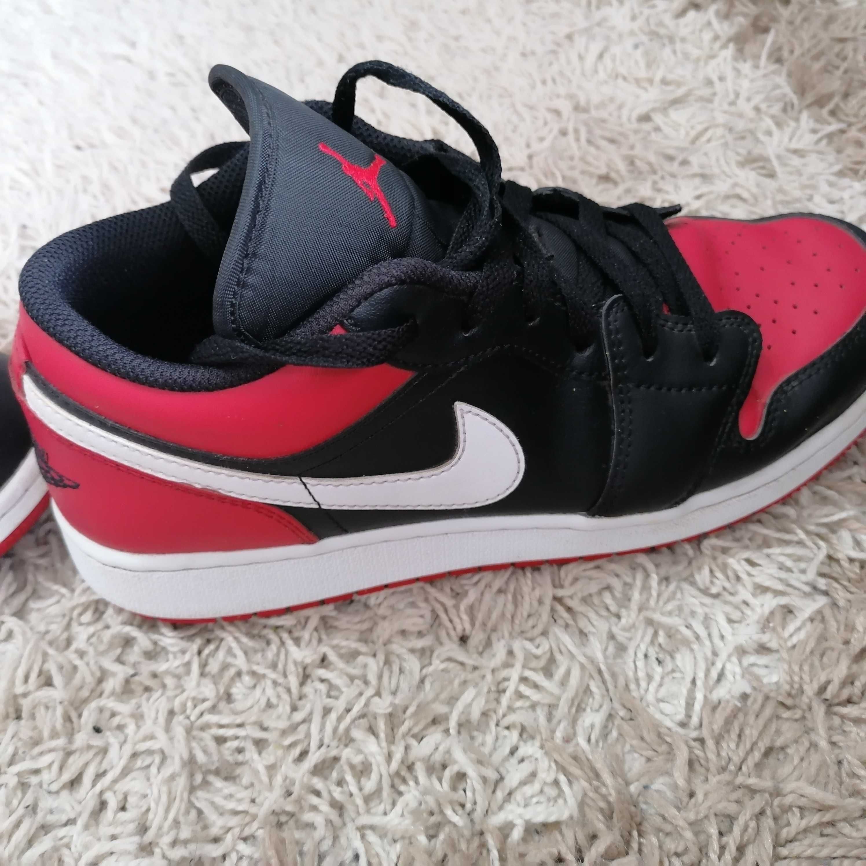 Спортни обувки Jordan 1 low 40 номер