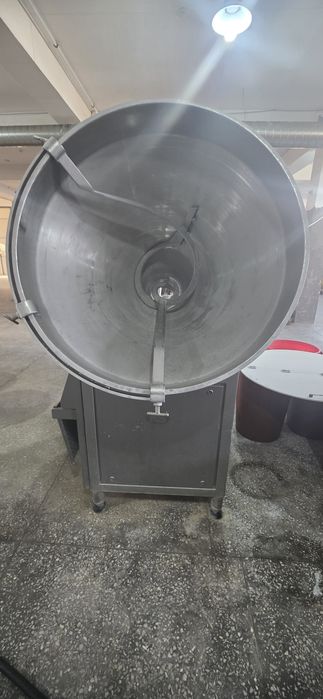 Продаётся профессиональный вакуумный шприц Karl Schnell (Германия).