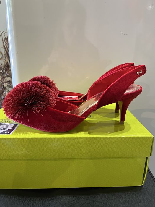 Невероятни Ted Baker