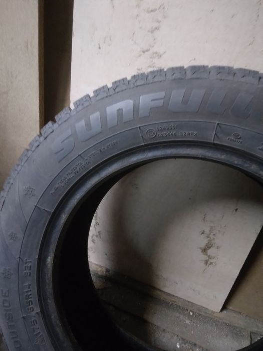 Продавам зимни гуми175/65/14