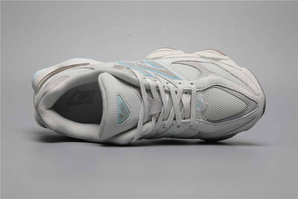 Adidasi New Balance 9060