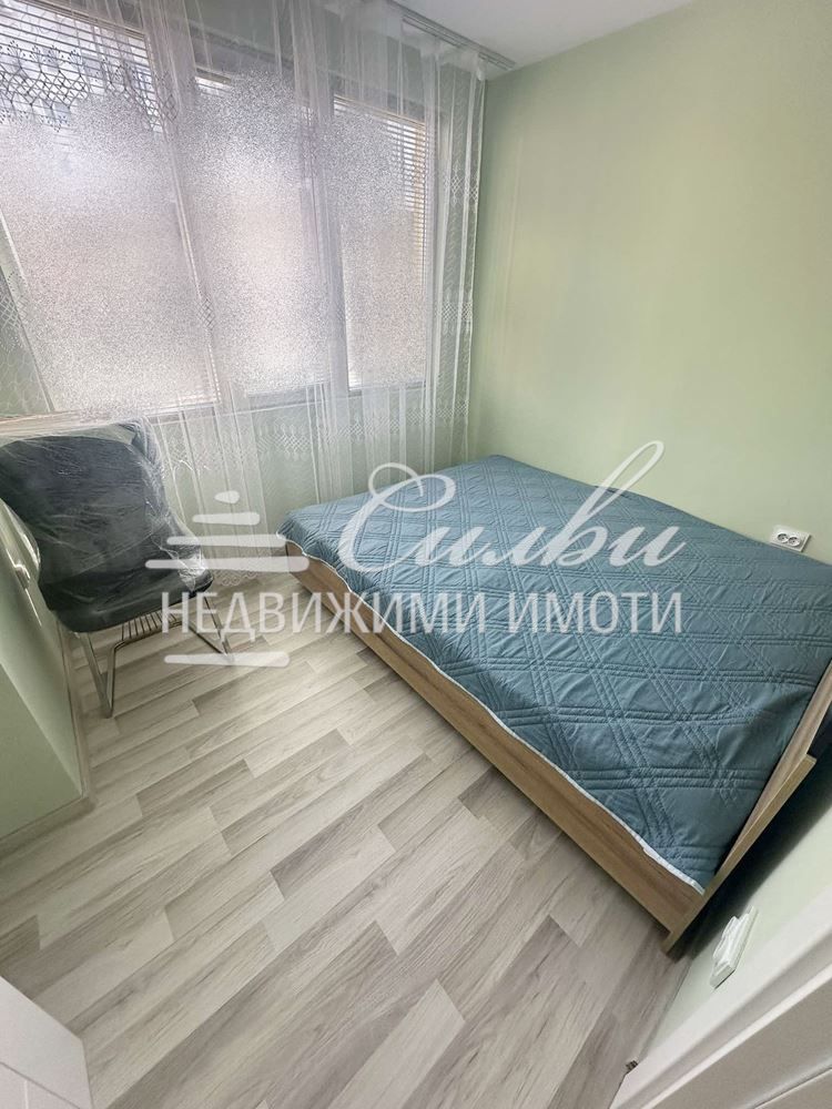 Продава се Едностаен апартамент в Търговище, Център - 44 кв.м за 1797 €/кв.м - Снимка #5