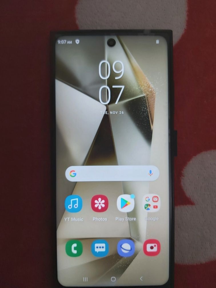 Vând telefon nou la cutie cu toate accesoriile memorie 8GB Rami+256GB