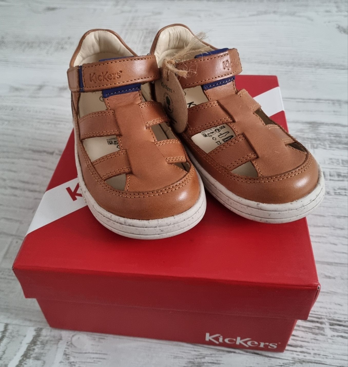 Sandale Kickers Tracturs noi, copii marime 26