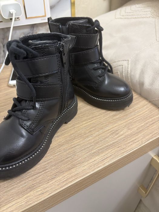 Etik sotiladi holati ideal razmer 24 25 gayam keladi