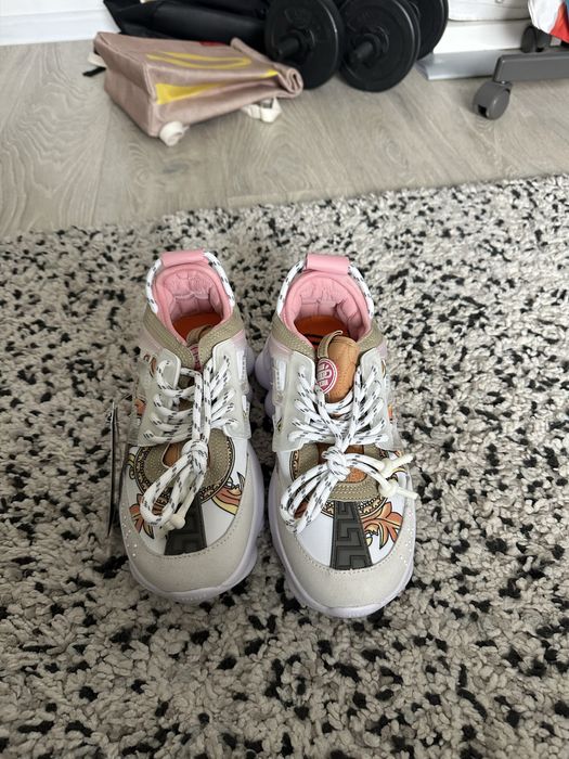 Versace noi 38 nepurtai