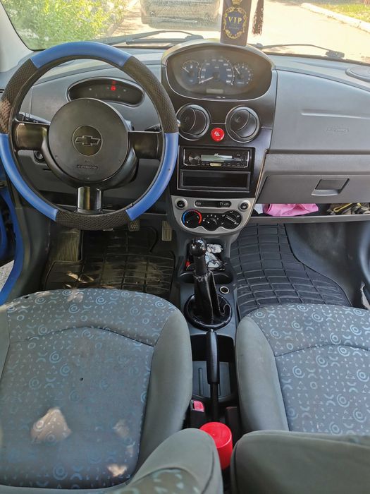 Vând Chevrolet Spark
