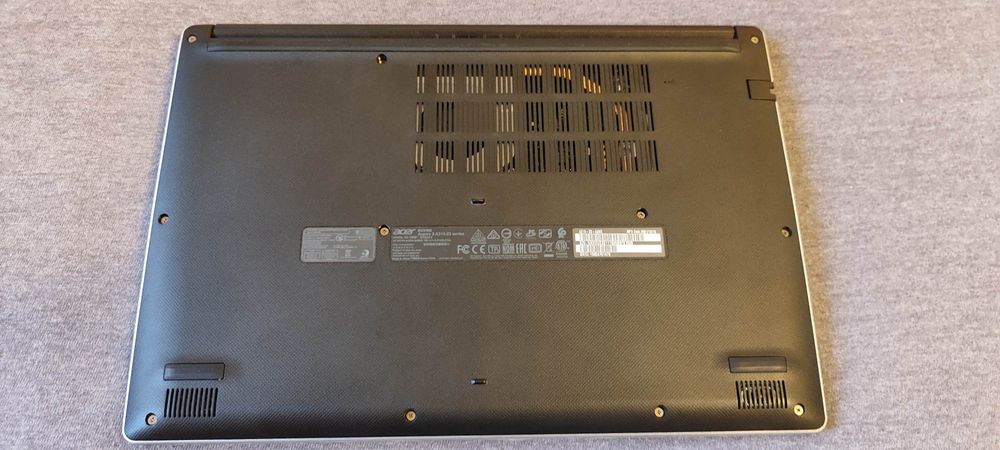 Laptop Acer Aspire 3 A315-23 cu procesor AMD Ryzen™ 3 3250U