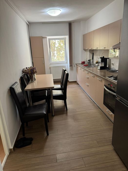 Vând apartament cu 3 camere în Mănăștur