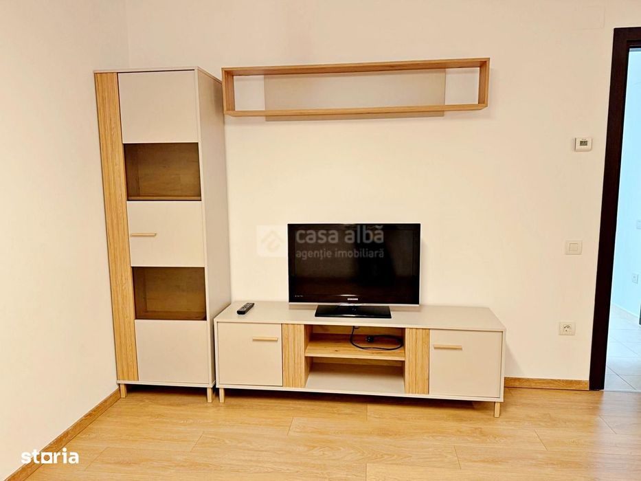 Pacurari - Colina Insorita, 2 camere decomandat, parcare + boxa