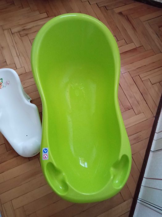 Вана с подложка за бебе