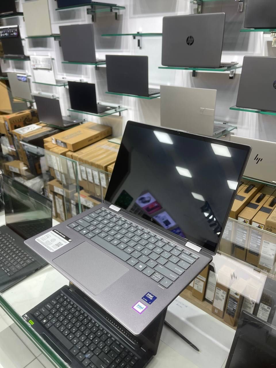 Hp Envy x360 2-in-1 Laptop 14