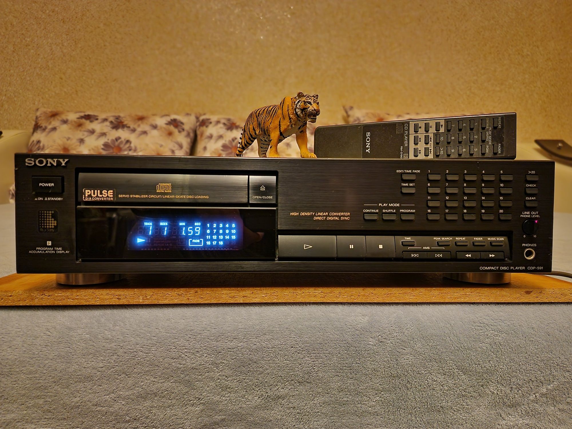 Sony CDP-591. Un cd player de top. Date tehnice mari.