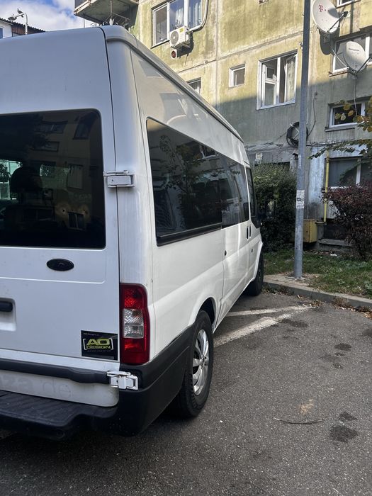 vand ford transit 8+1