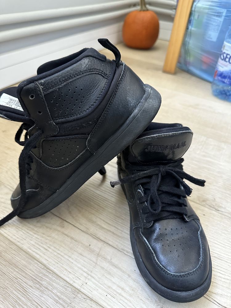 Nike Jordan copii 33,5