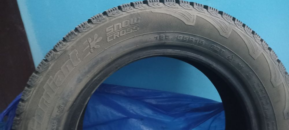 Продам зимнюю резину б/у