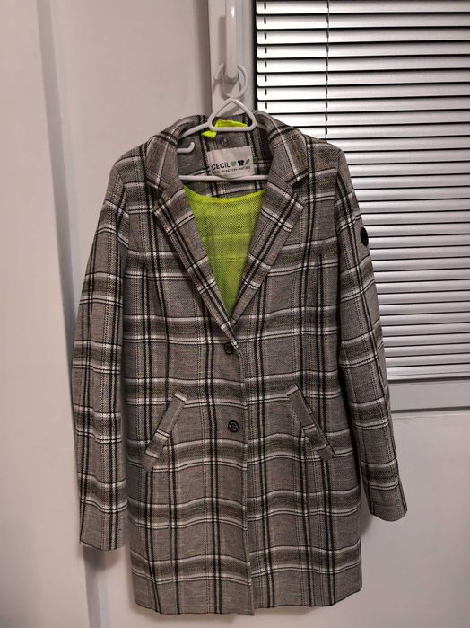 Палто на марката CECIL