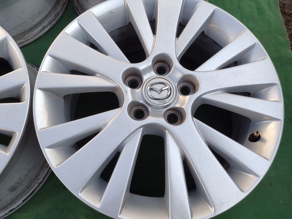 Перфектни 17-5х114.3 ЕТ60 7j Mazda 6