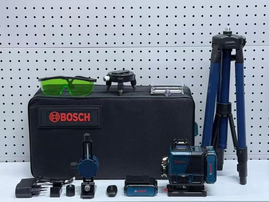 Лазерный уровень Бош 16 лучей с большой батарейкой