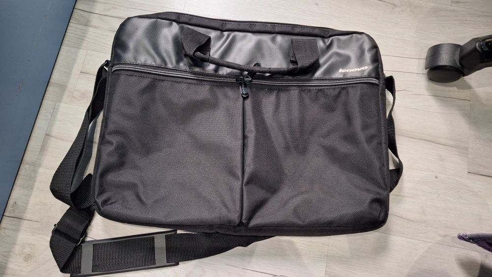 Чанта за лаптоп  chanta za lapto Lenovo