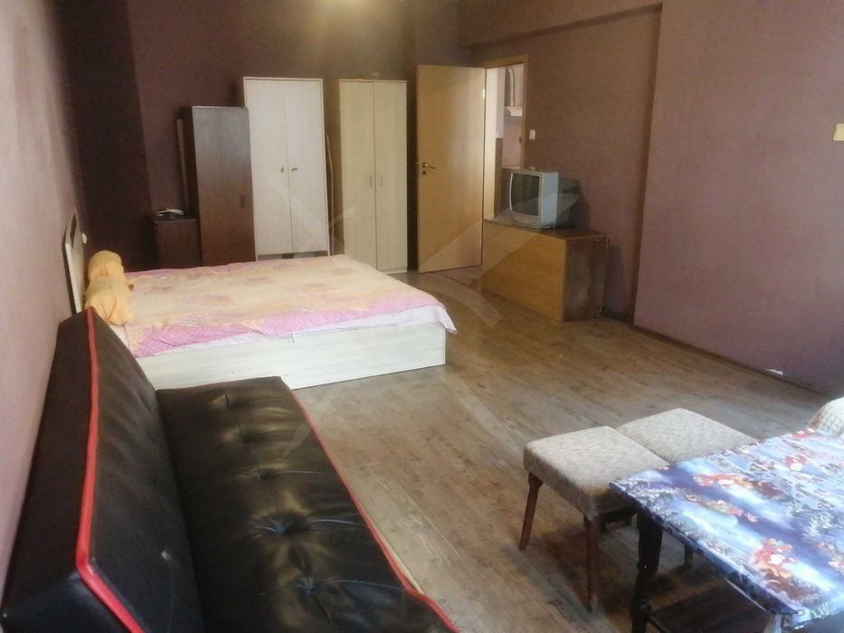 Продава се Тристаен апартамент в Бургас, Изгрев - 86 кв.м за 1105 €/кв.м - Снимка #8