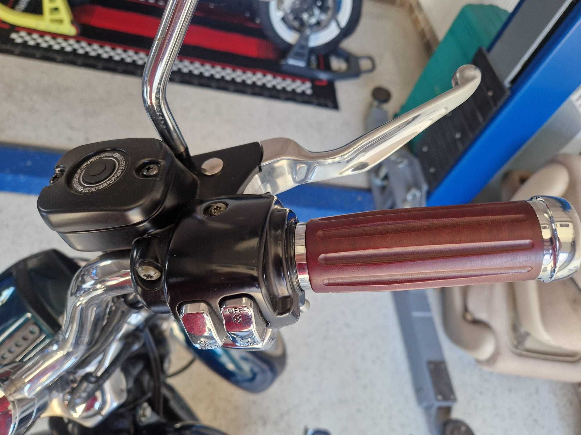 Harley Davidson dyna low rider