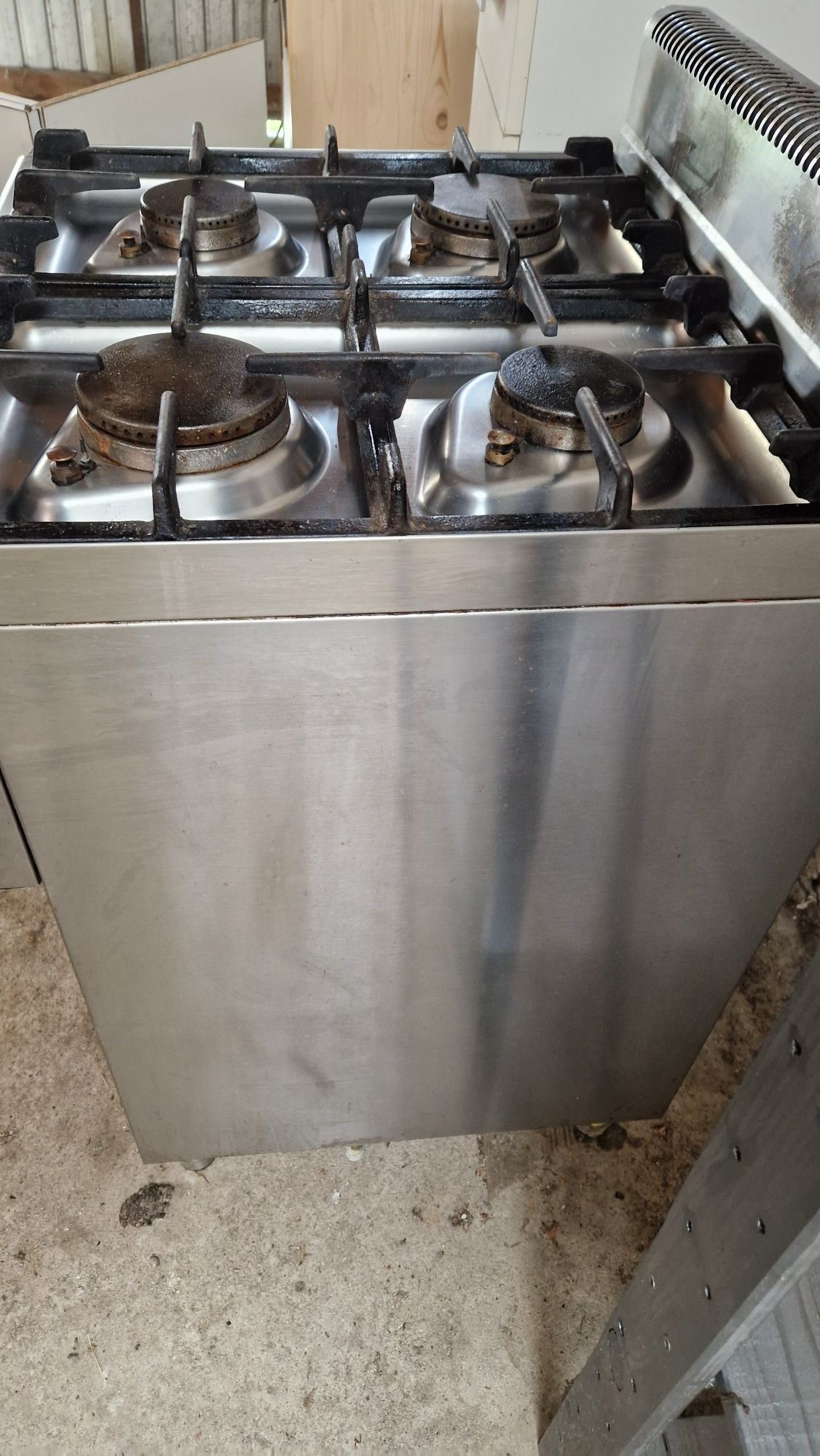 Aragaz profesional fără cuptor