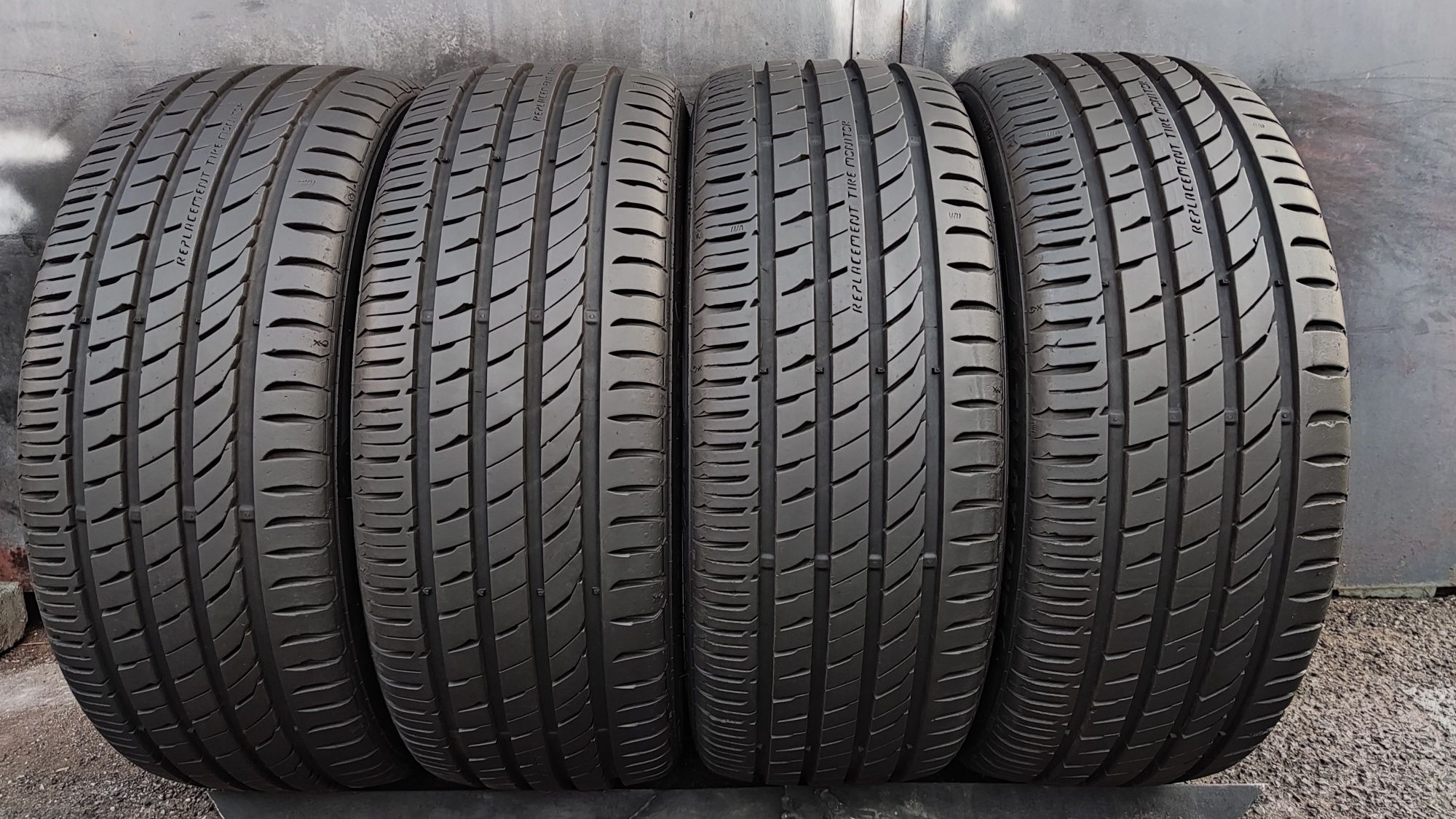 4бр. летни гуми 215/45/18 General Altimax
dot23
9.25mm
Перфектно състо